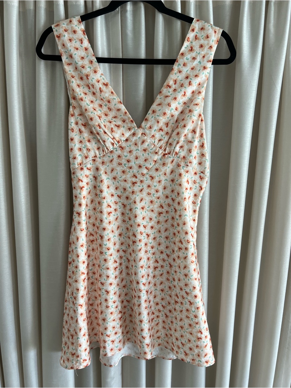 Floral V-Neck Sleeveless Summer Dress - Cream with Coral Floral